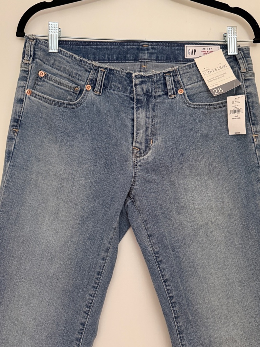 GAP Women's Bootcut Jeans in Light Blue Wash - Picture 4 of 7